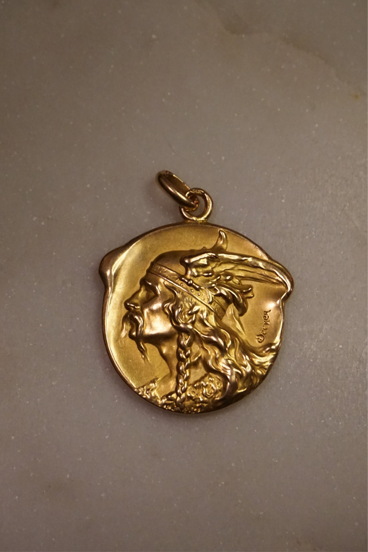 French 18k Galla Charm